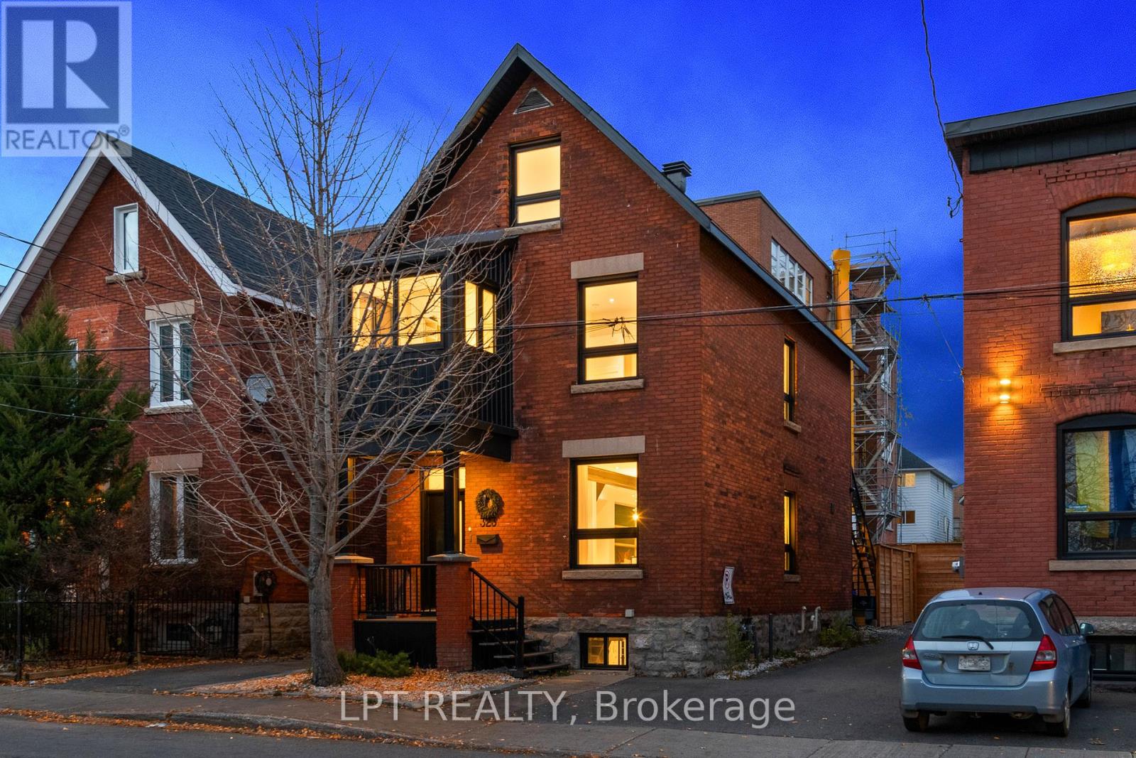 323 BOOTH STREET Property Photo 1