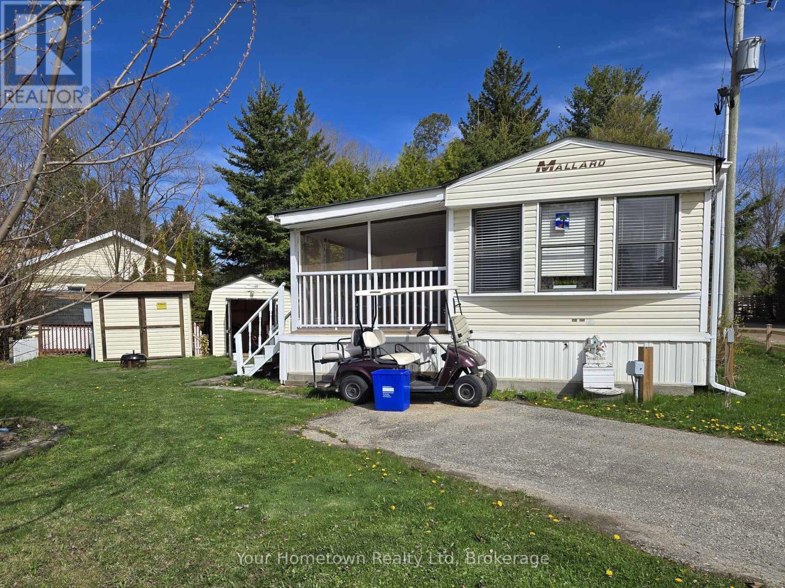 157 CEDAR CRESCENT Property Photo 1