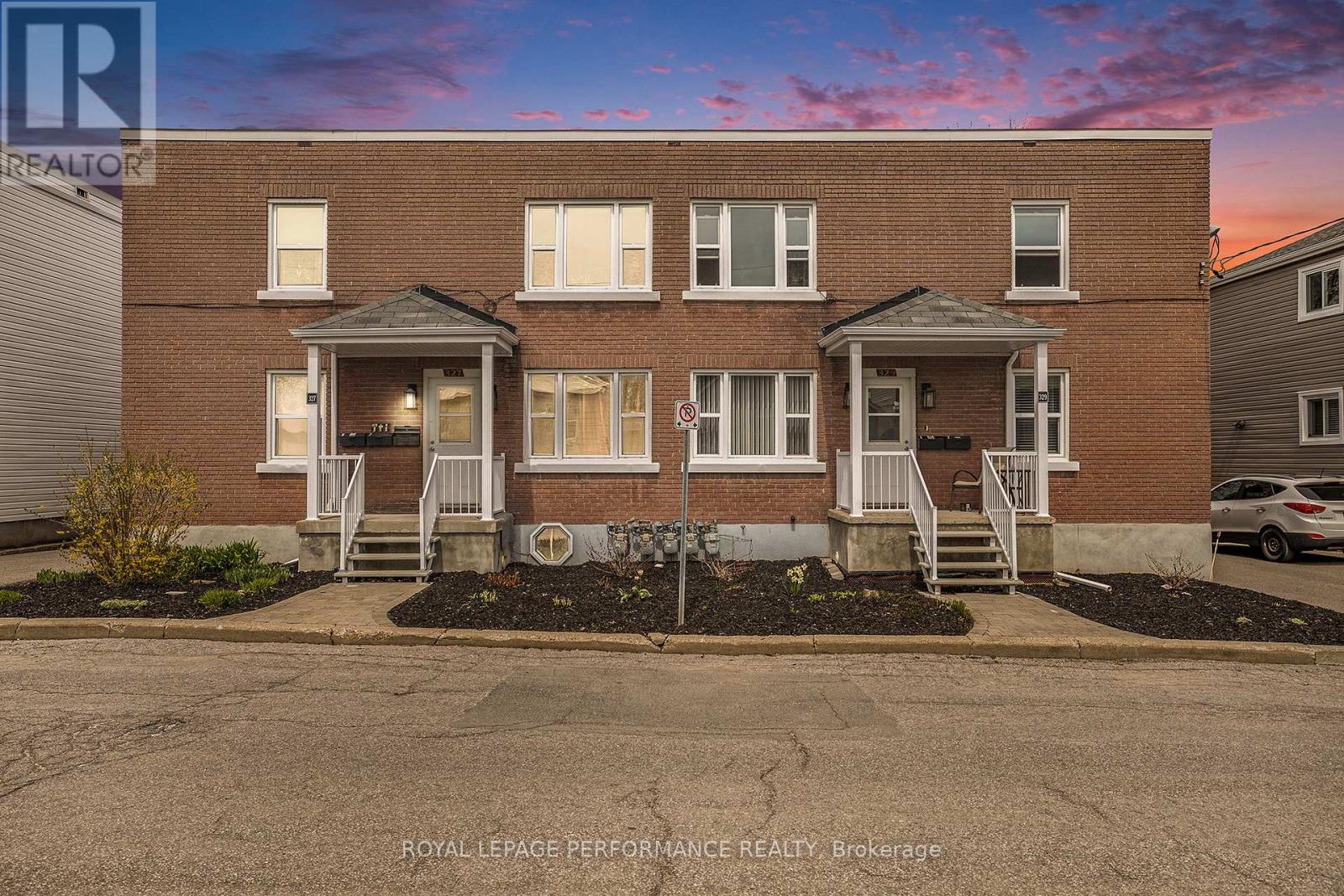 327-329 SHAKESPEARE STREET Property Photo 1