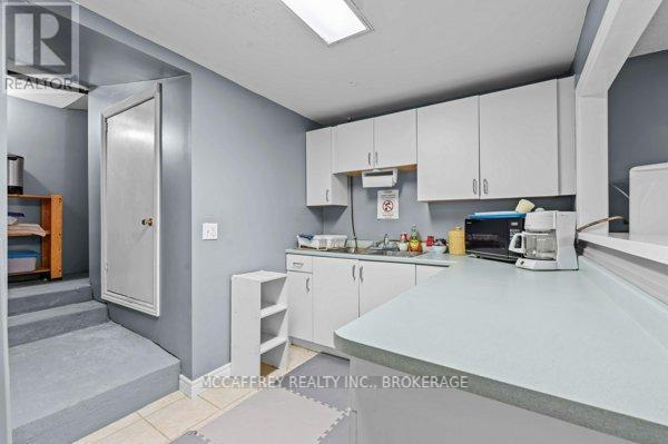 4 Neely Street Property Photo 27