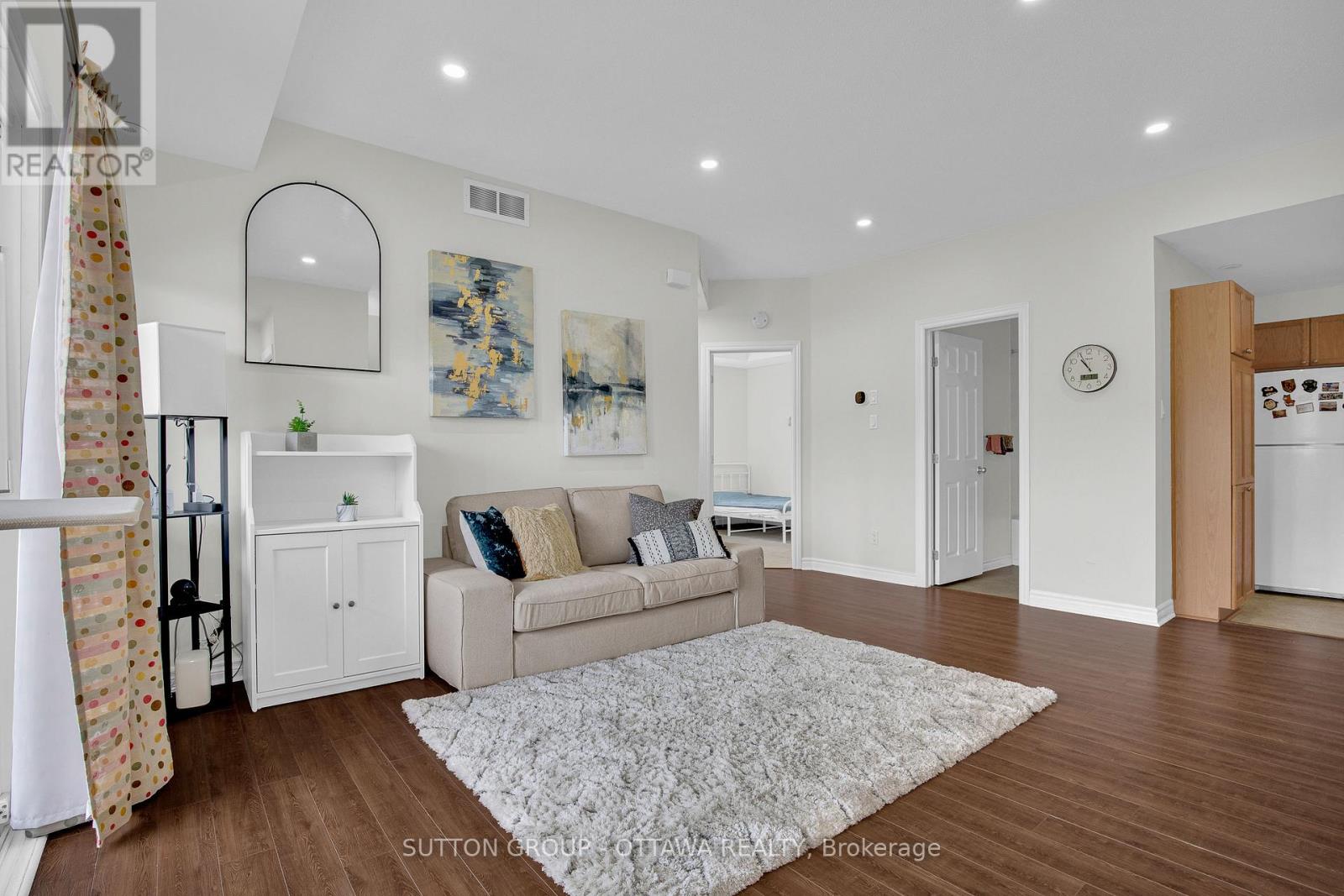 F - 241 Crestway Drive Property Photo 6