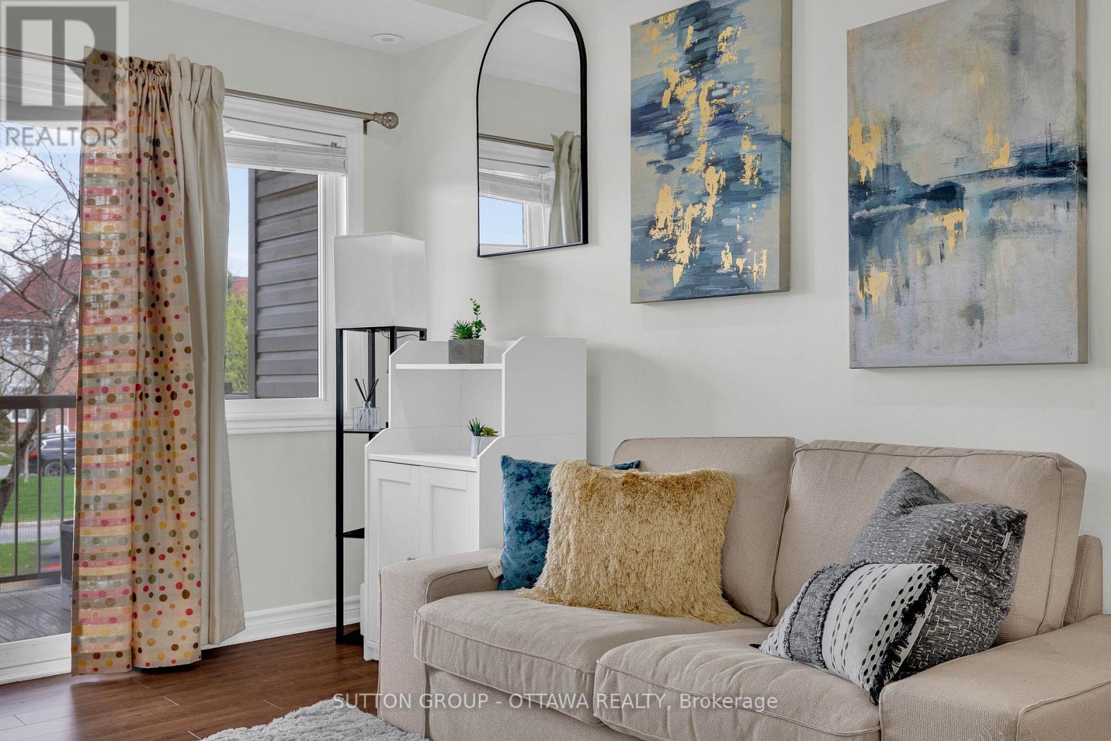 F - 241 Crestway Drive Property Photo 7