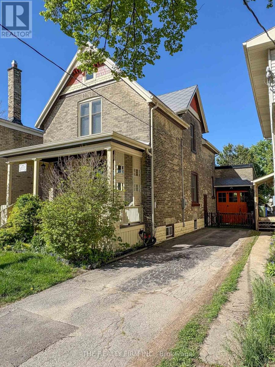 513 QUEBEC STREET Property Photo 1