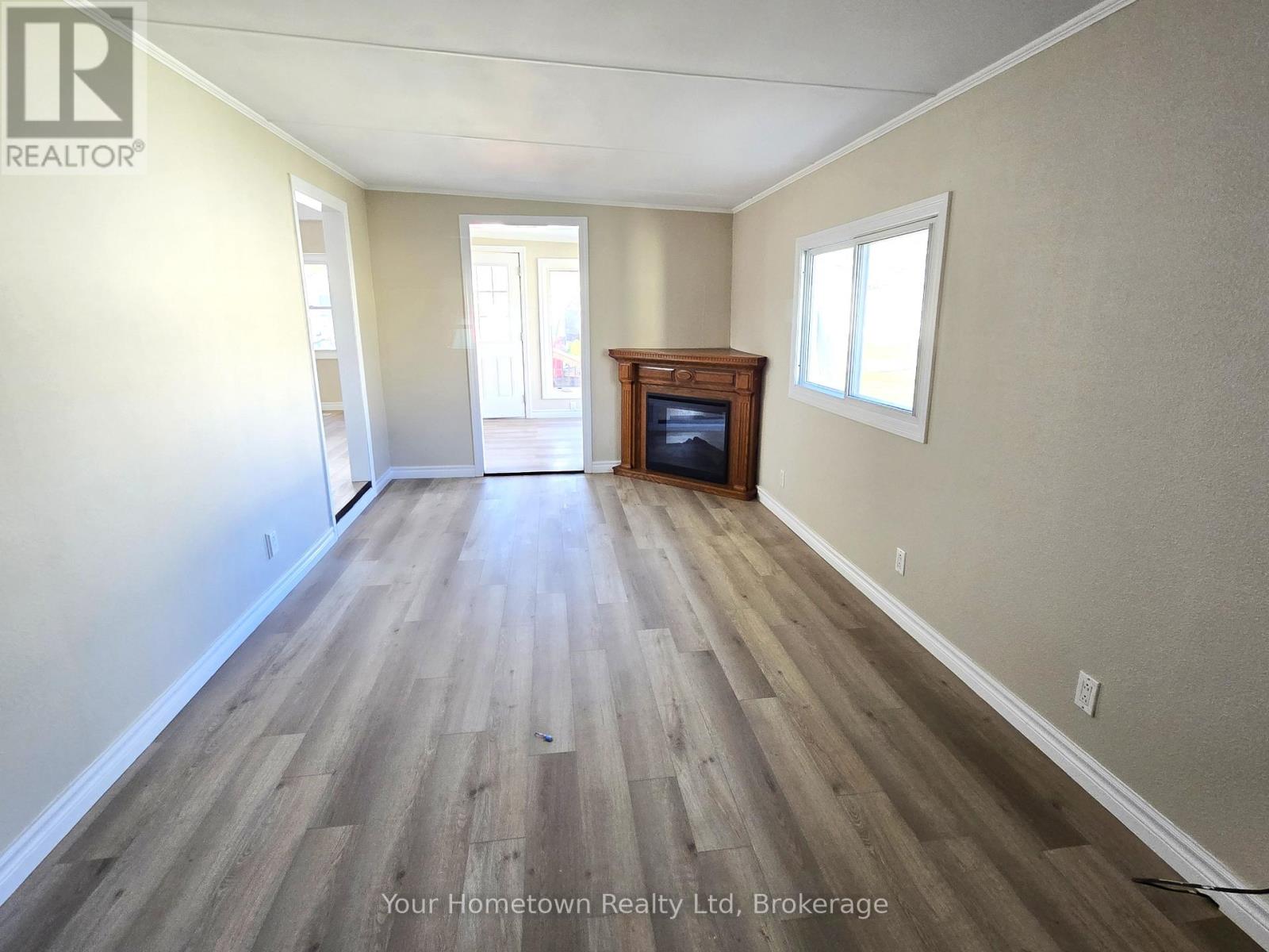 483 Spruce Street Property Photo 6
