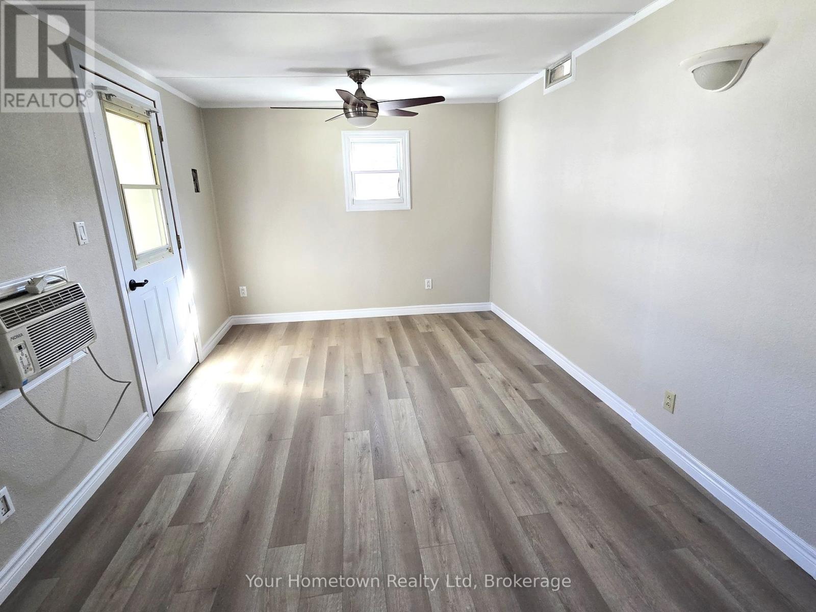 483 Spruce Street Property Photo 8