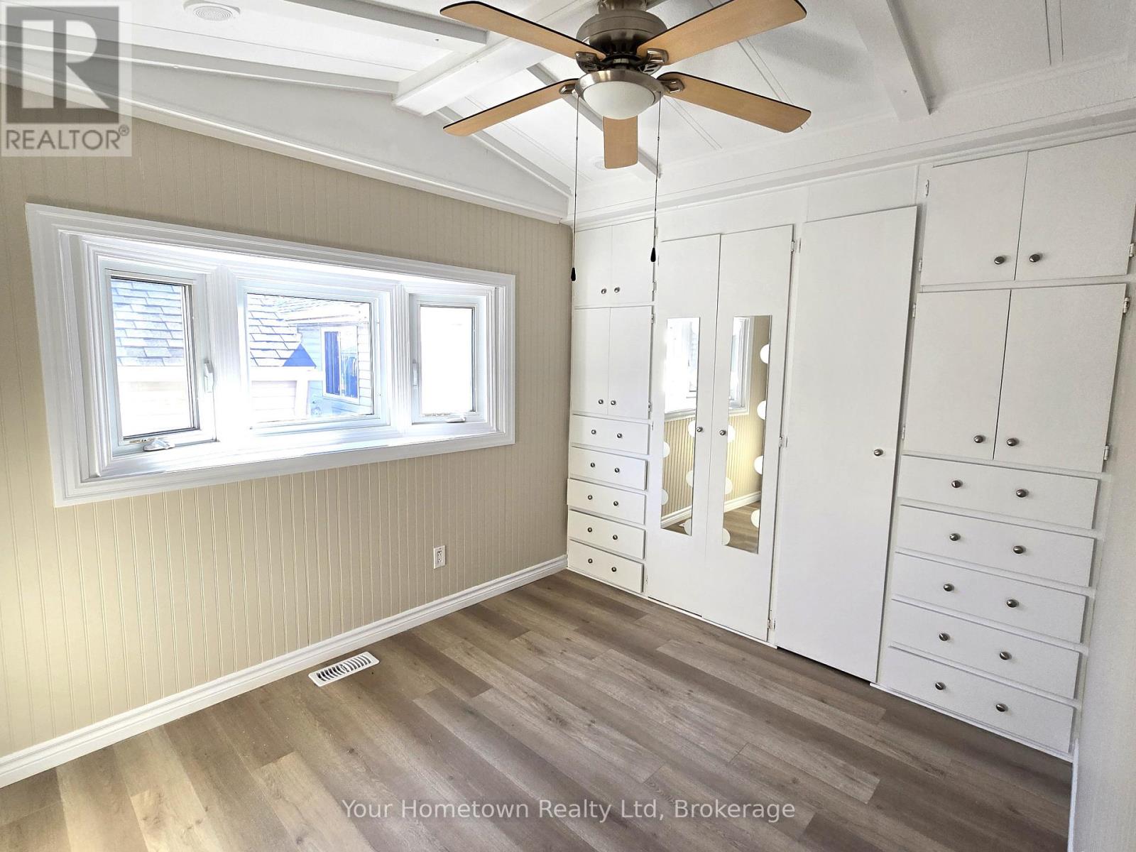 483 Spruce Street Property Photo 11