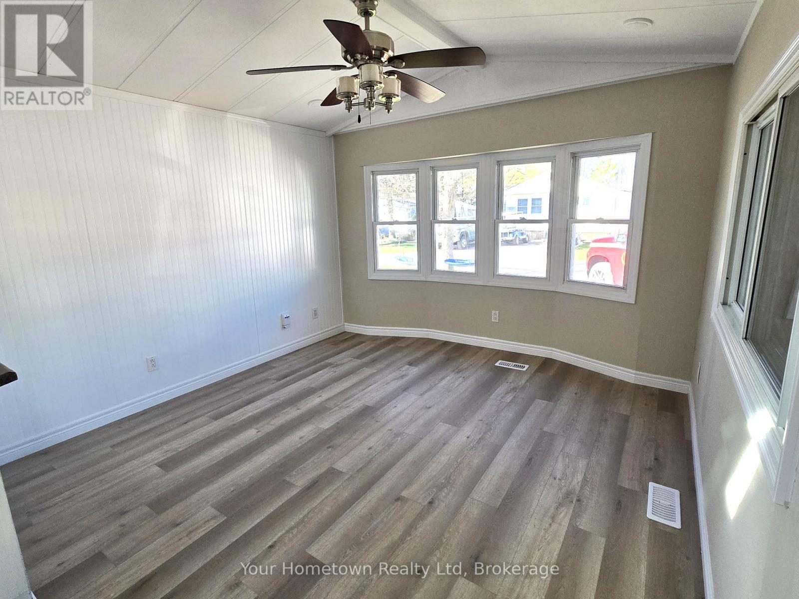 483 Spruce Street Property Photo 13