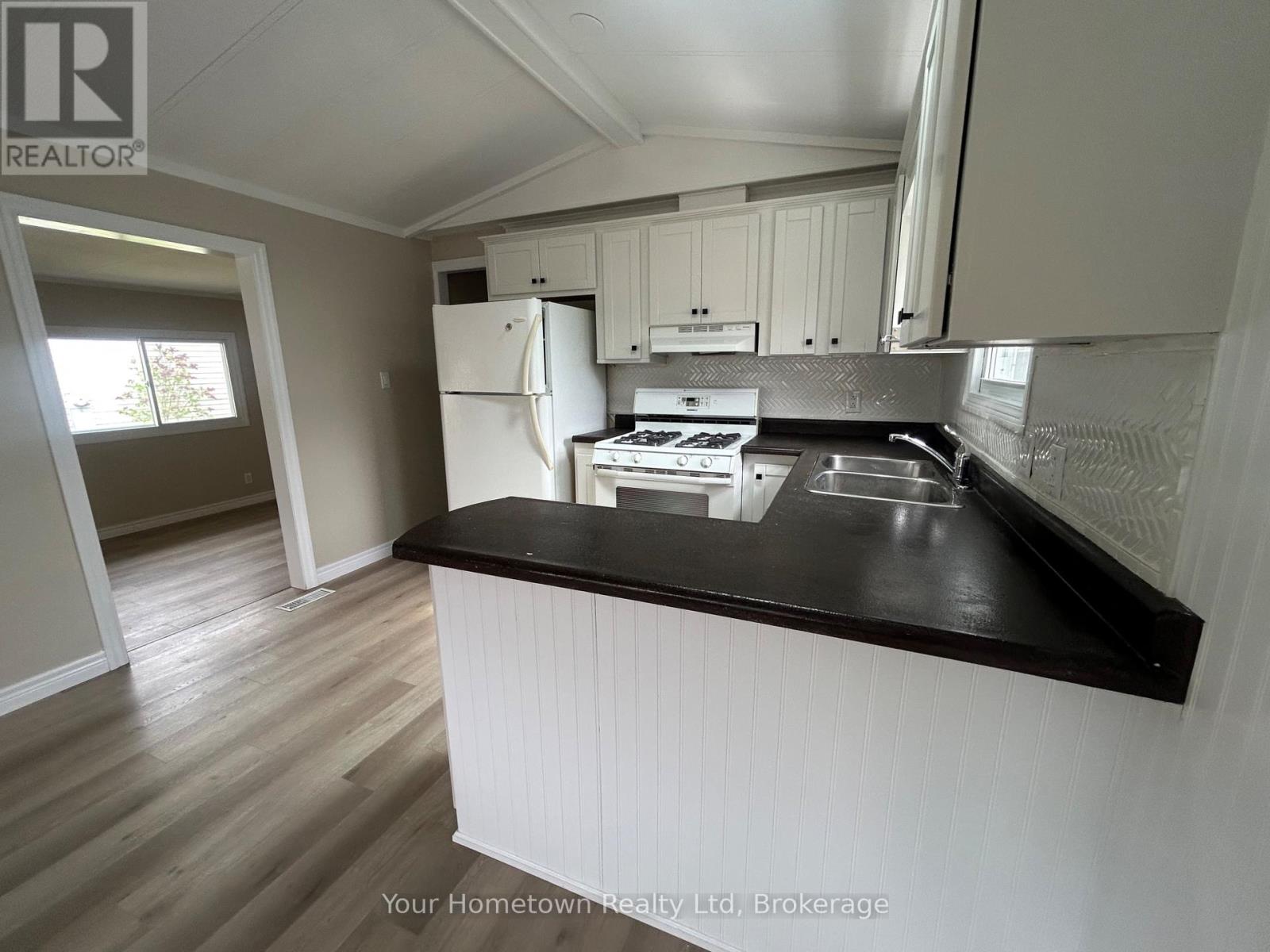 483 Spruce Street Property Photo 15