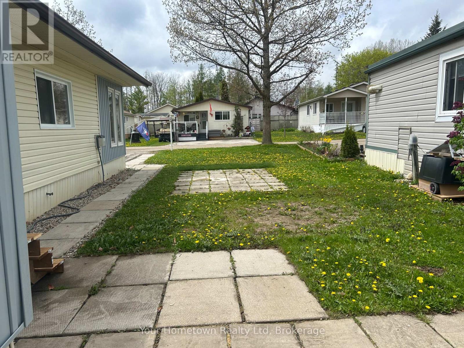 483 Spruce Street Property Photo 17