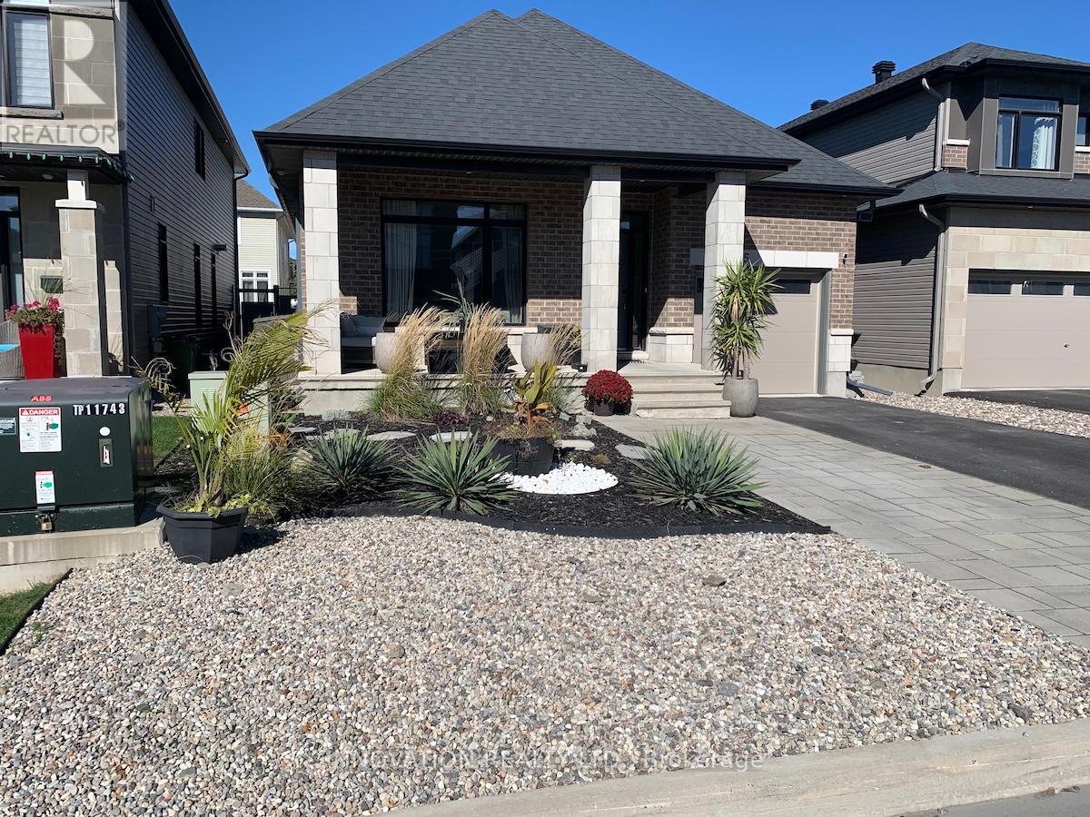 565 BOBOLINK RIDGE Property Photo 1