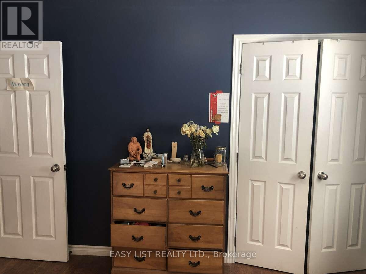 535 Perrier Road Property Photo 16