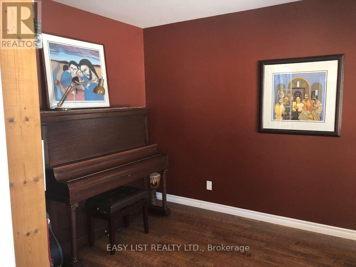 535 Perrier Road Property Photo 26