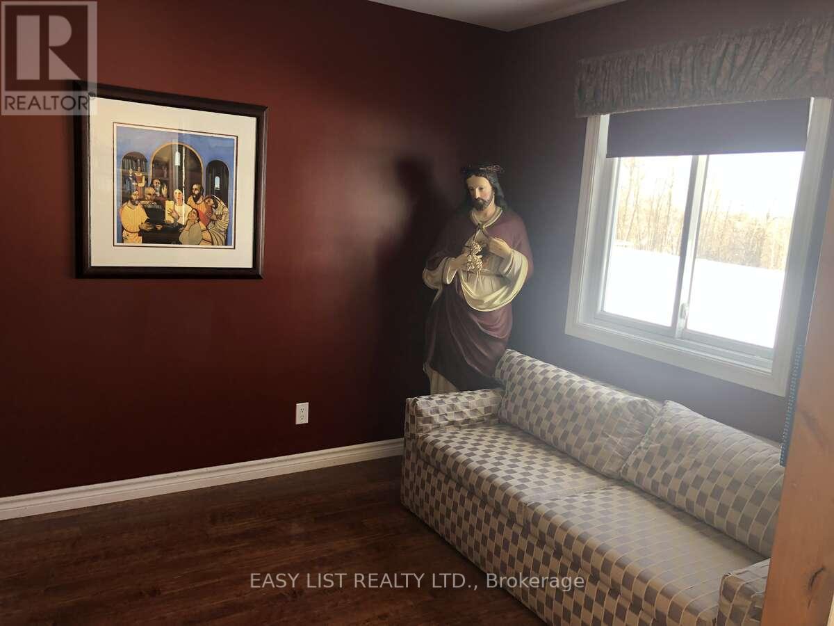 535 Perrier Road Property Photo 27