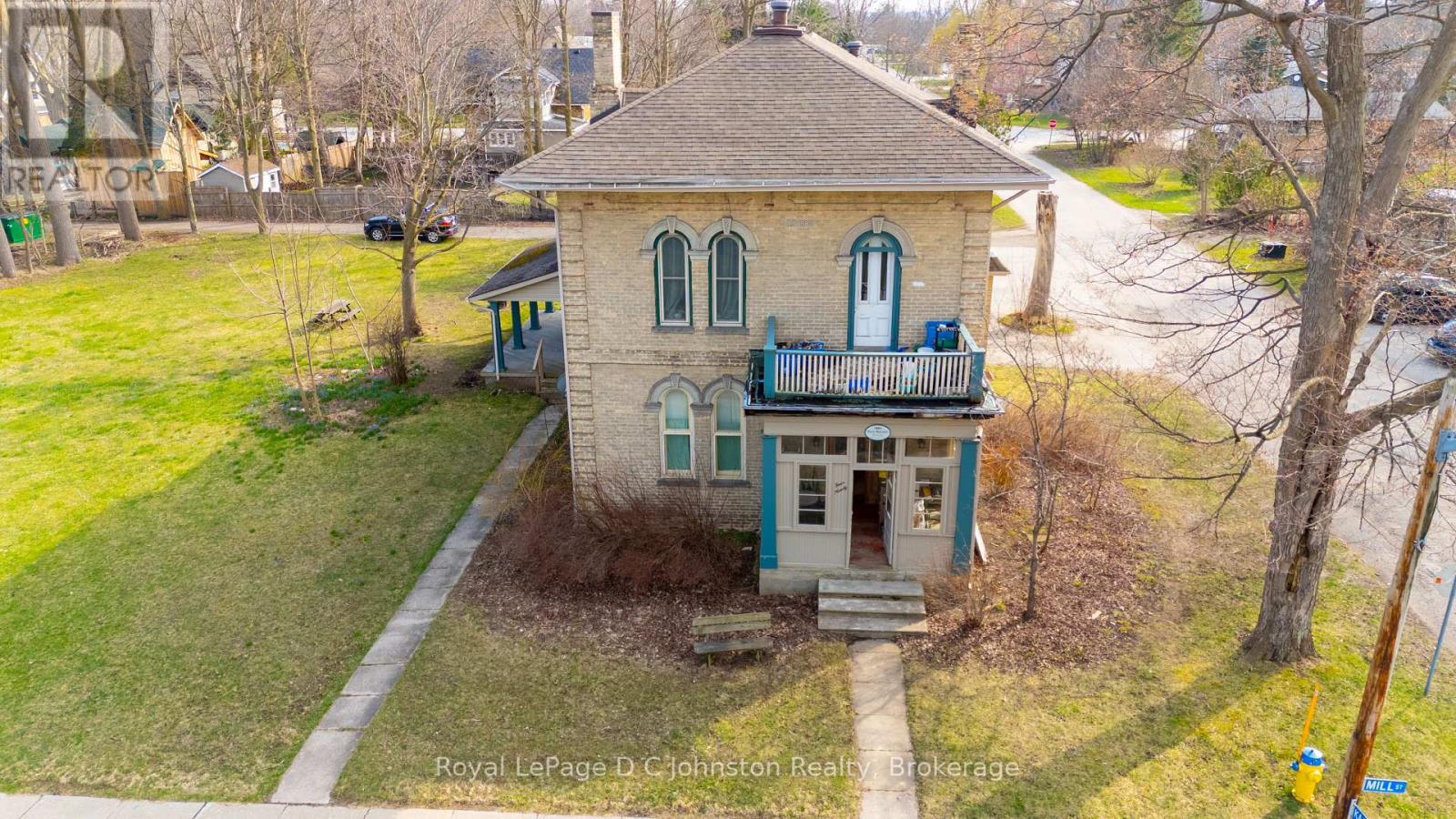 490 Mill Street Property Photo 2