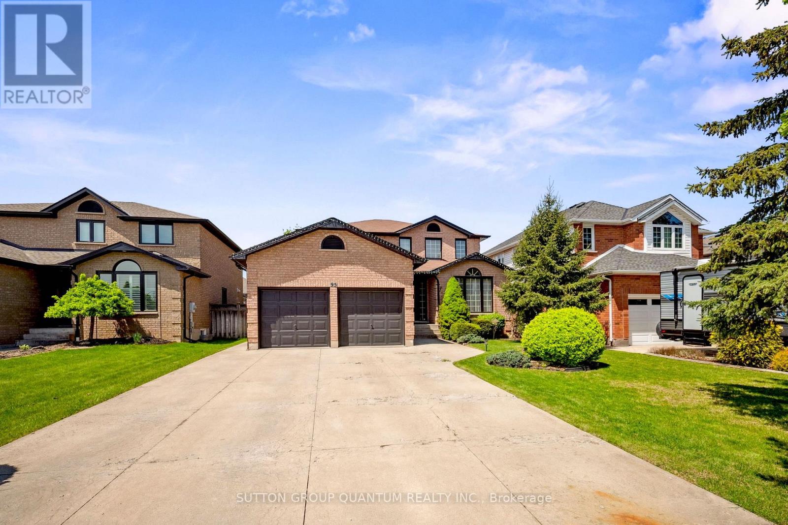 95 Gatestone Drive Property Photo 1