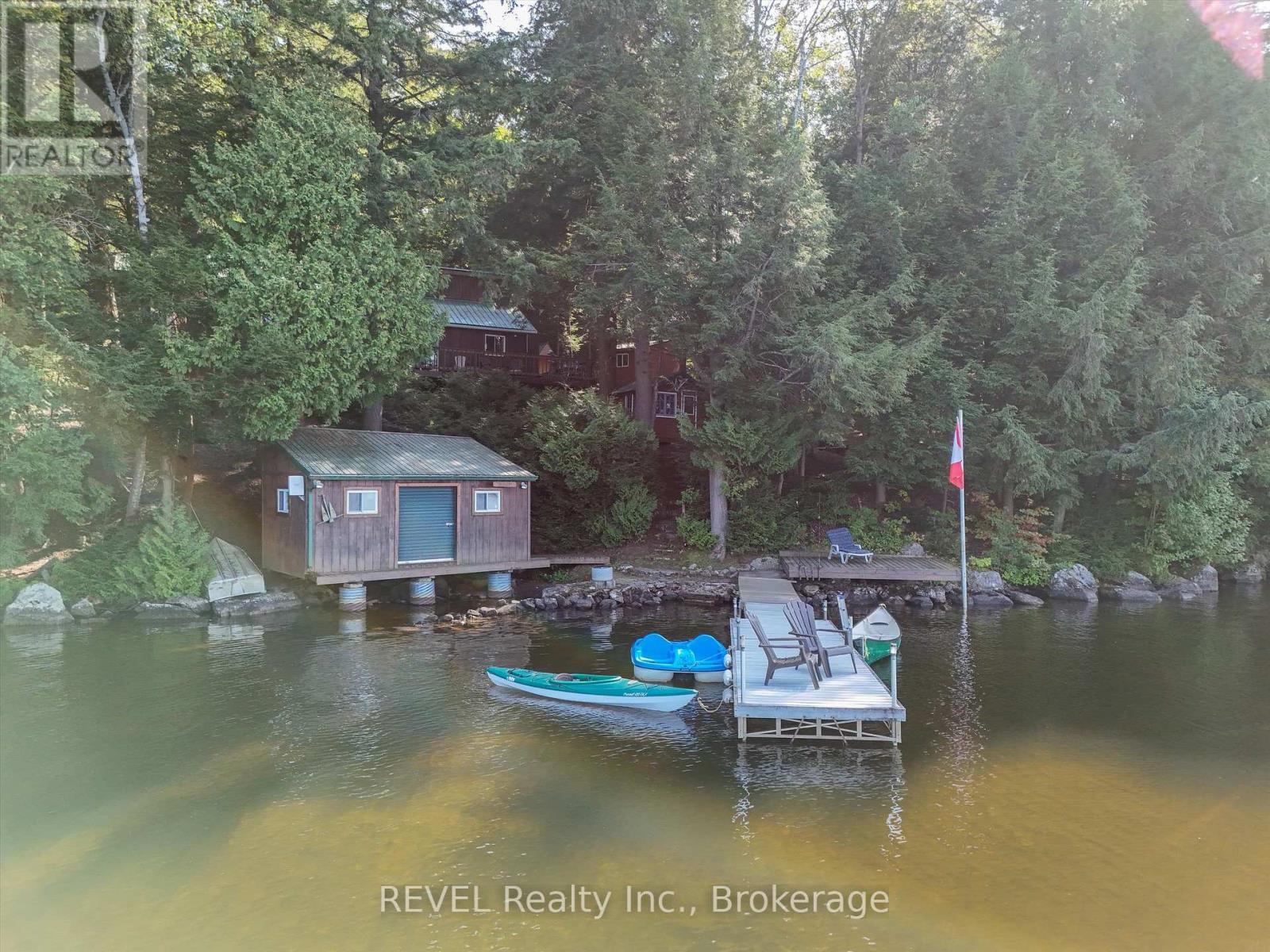 1077 Rignalls Road E Property Photo 1