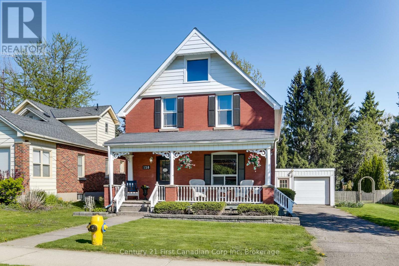 128 Washington Street Property Photo 1