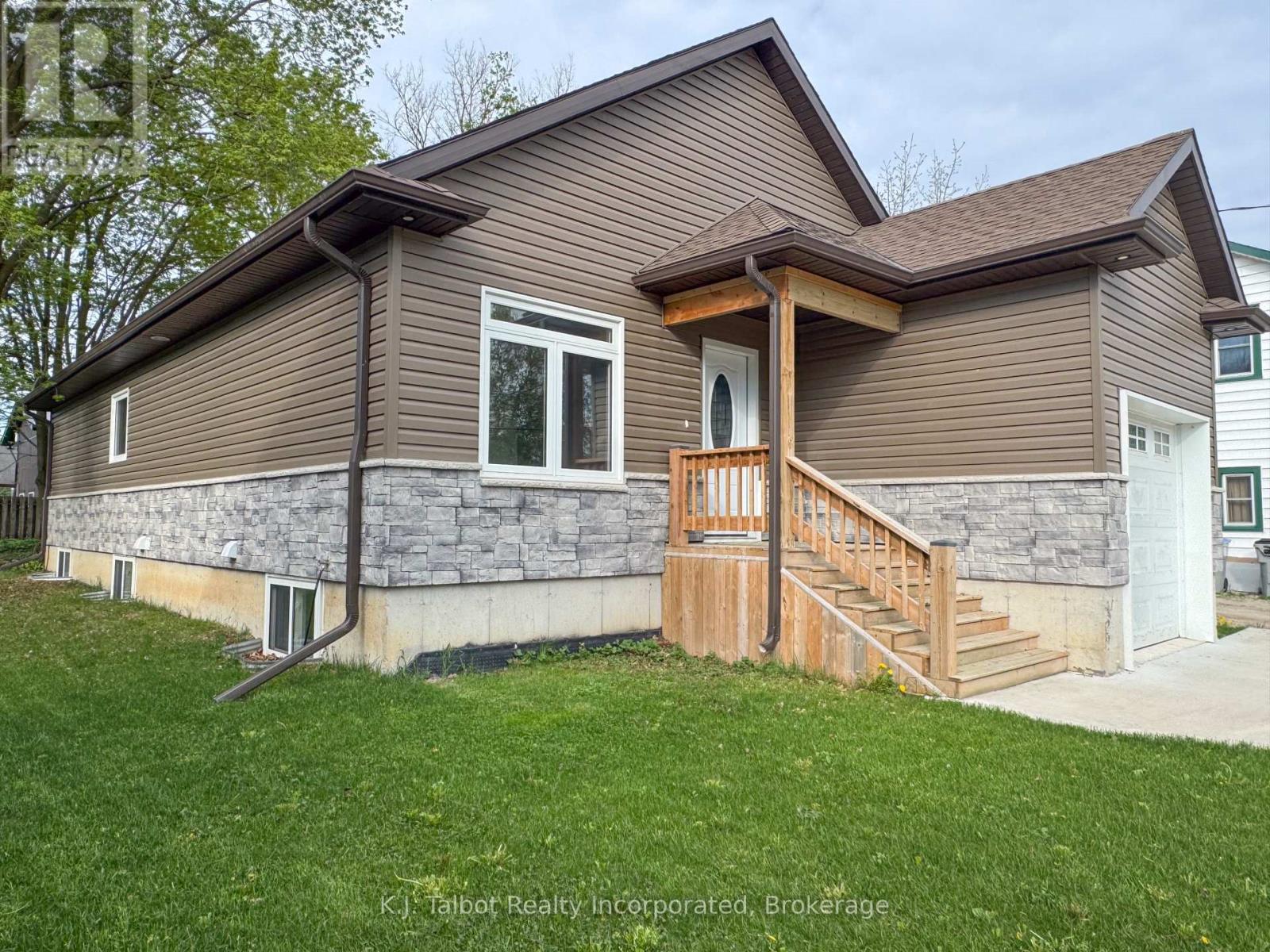 52 Queen Street Property Photo 2