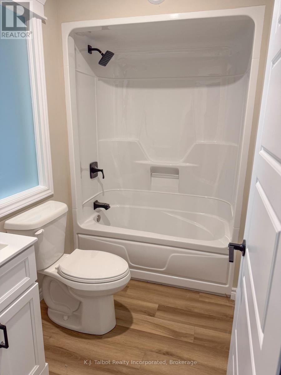 52 Queen Street Property Photo 10