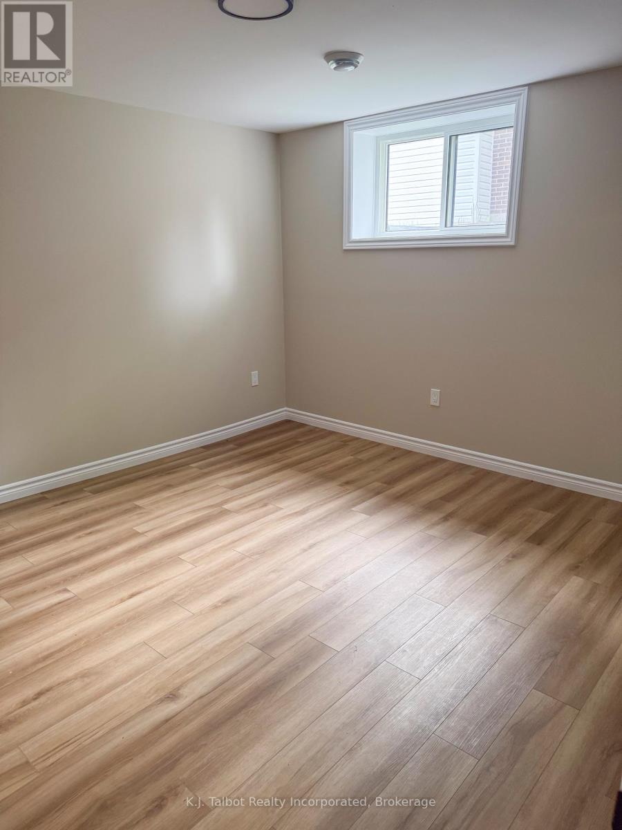 52 Queen Street Property Photo 15