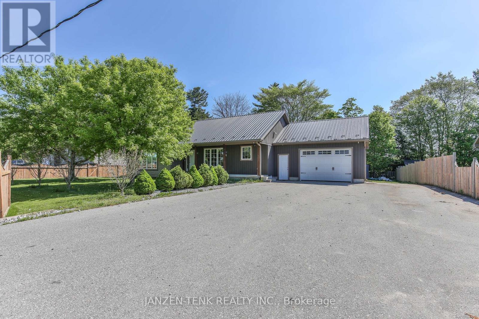6770 Plank Road Property Photo 3