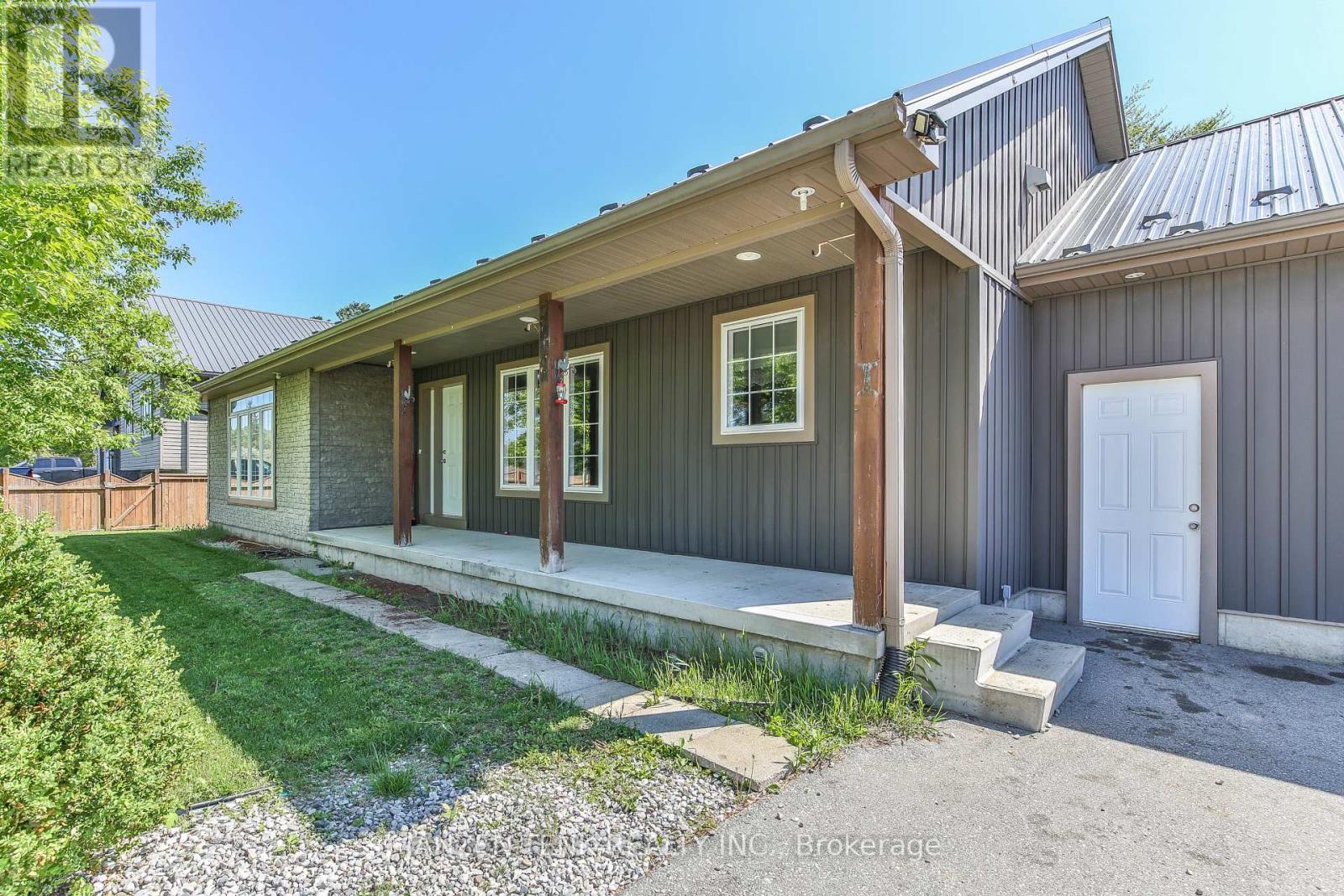6770 Plank Road Property Photo 6