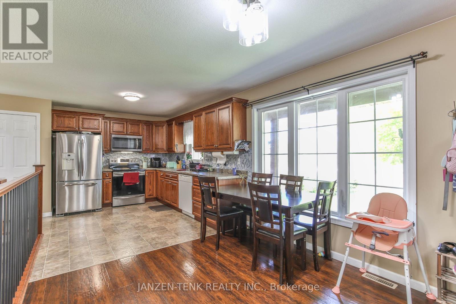 6770 Plank Road Property Photo 13