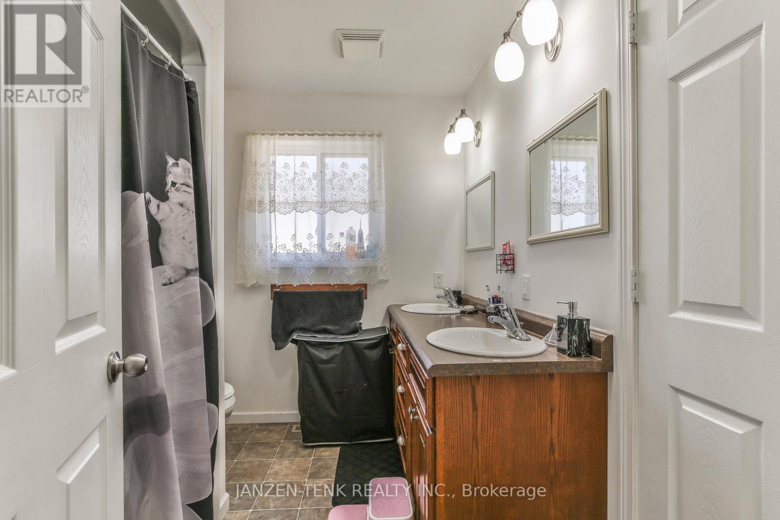 6770 Plank Road Property Photo 24