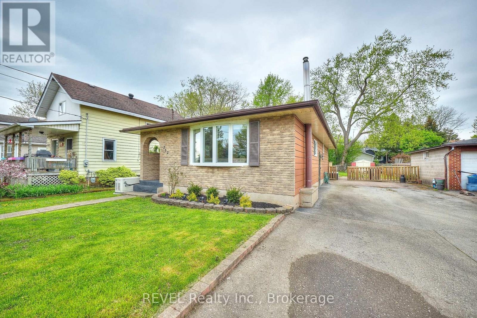 262 HIGH STREET Property Photo 1
