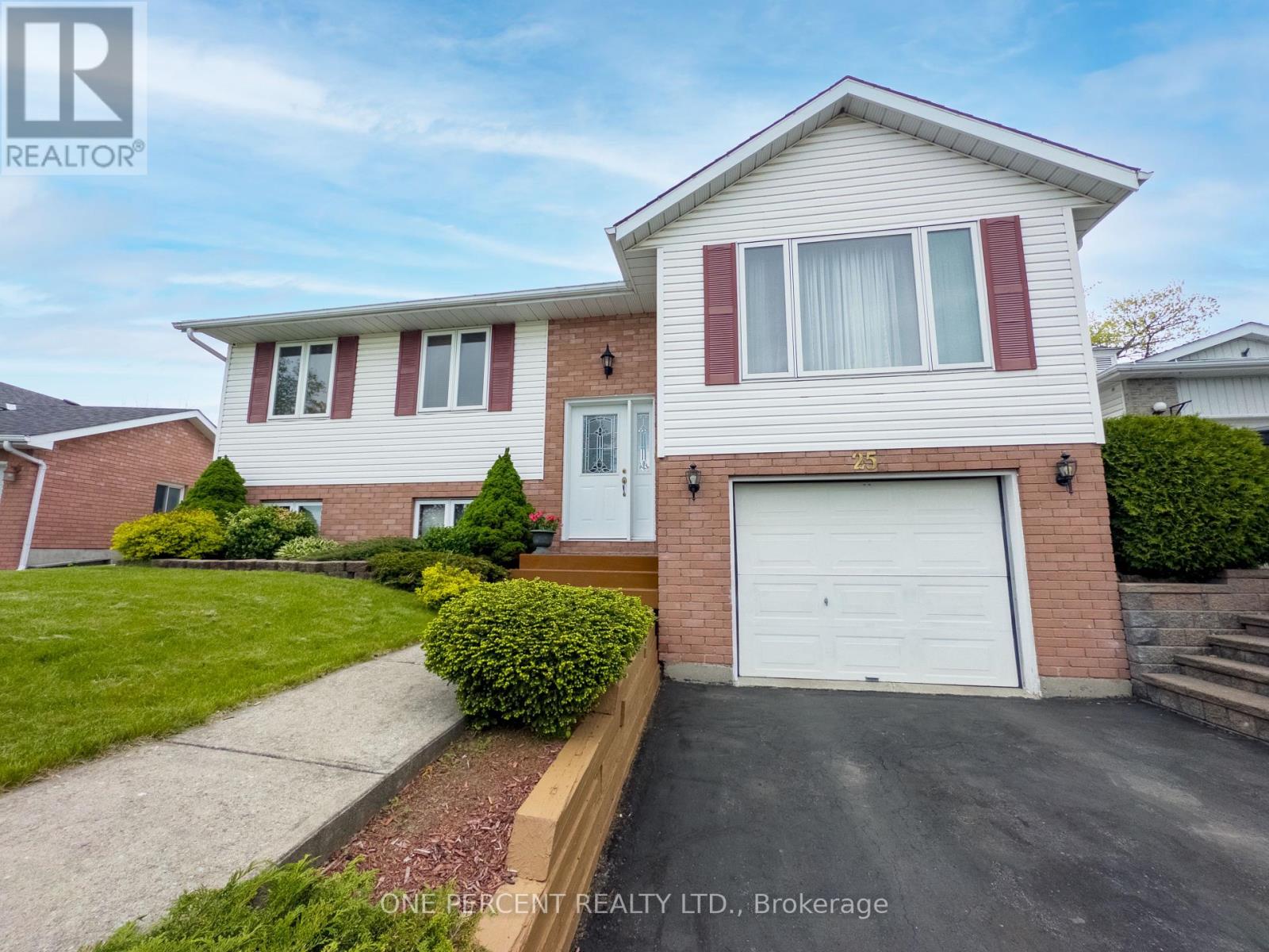 25 LORAINE AVENUE Property Photo 1