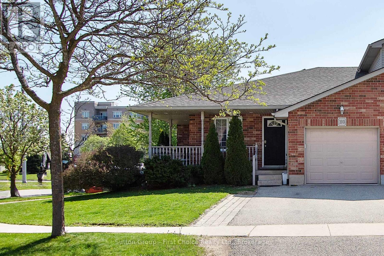 103 GREGORY CRESCENT Property Image