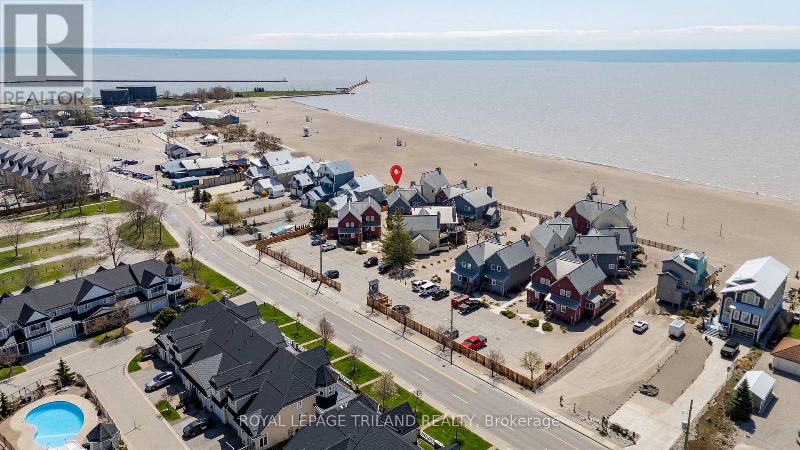 3 - 374 Edith Cavell Boulevard Property Photo 1