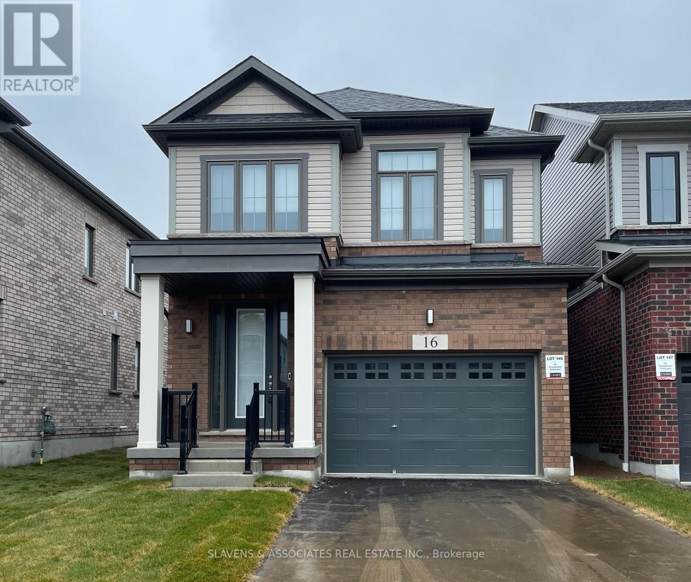 16 CROSSMORE CRESCENT Property Photo 1
