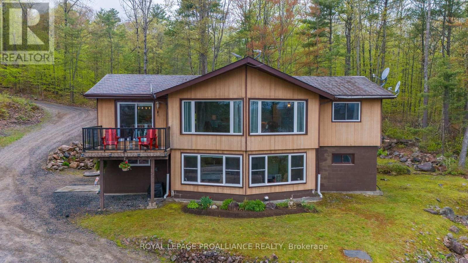 17206 Highway 41 Property Photo 1