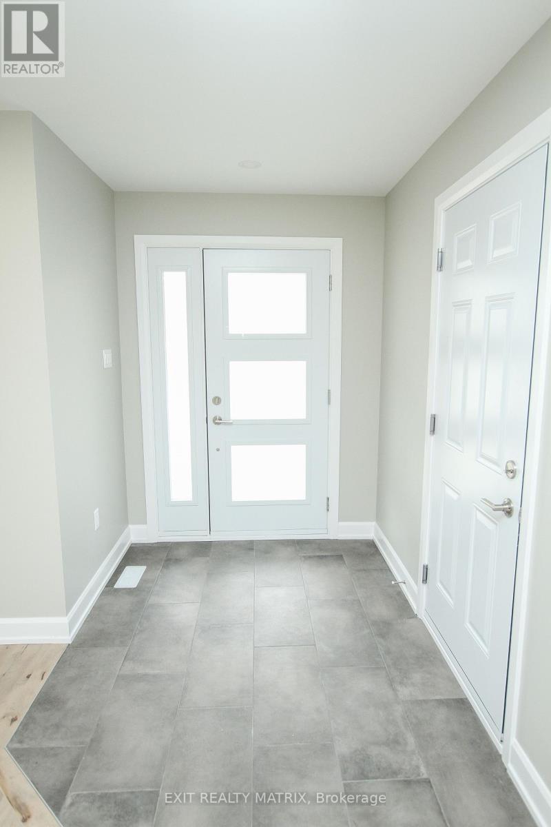 1401 Caroline Court Property Photo 2