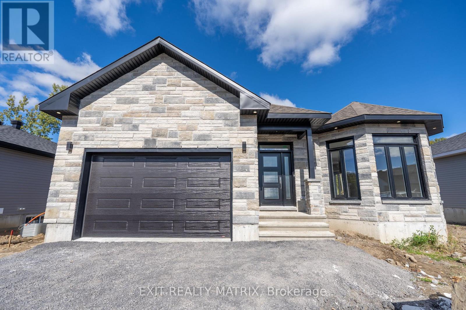 1408 CAROLINE COURT Property Photo 1