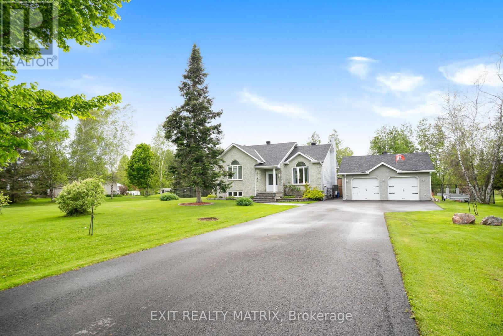 2140 Bedard Street Property Photo 1