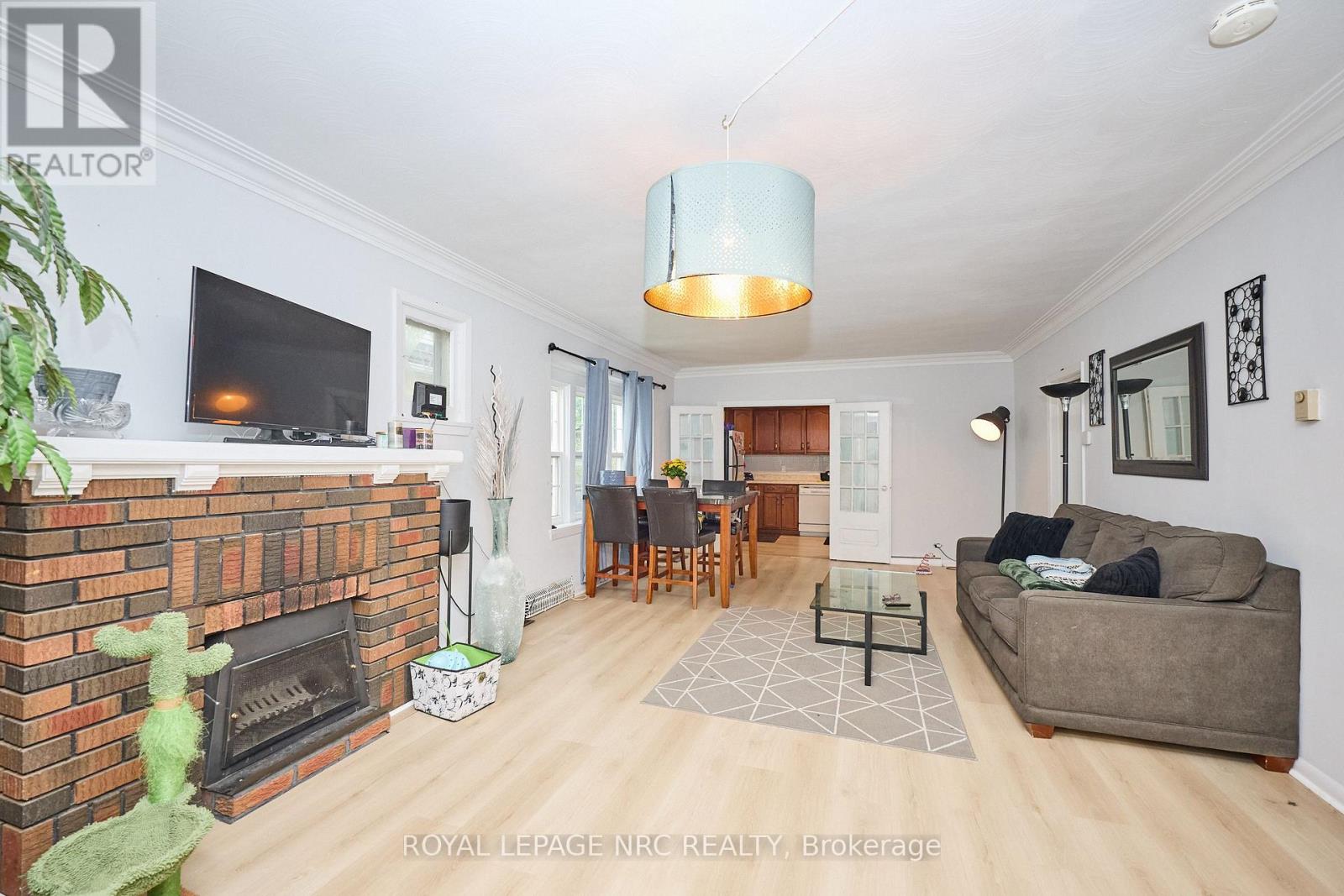 71 Dufferin Street Property Photo 4