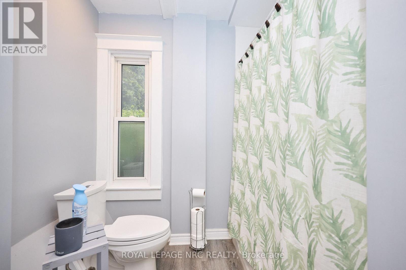 71 Dufferin Street Property Photo 9