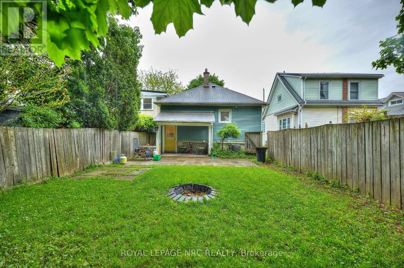 71 Dufferin Street Property Photo 22