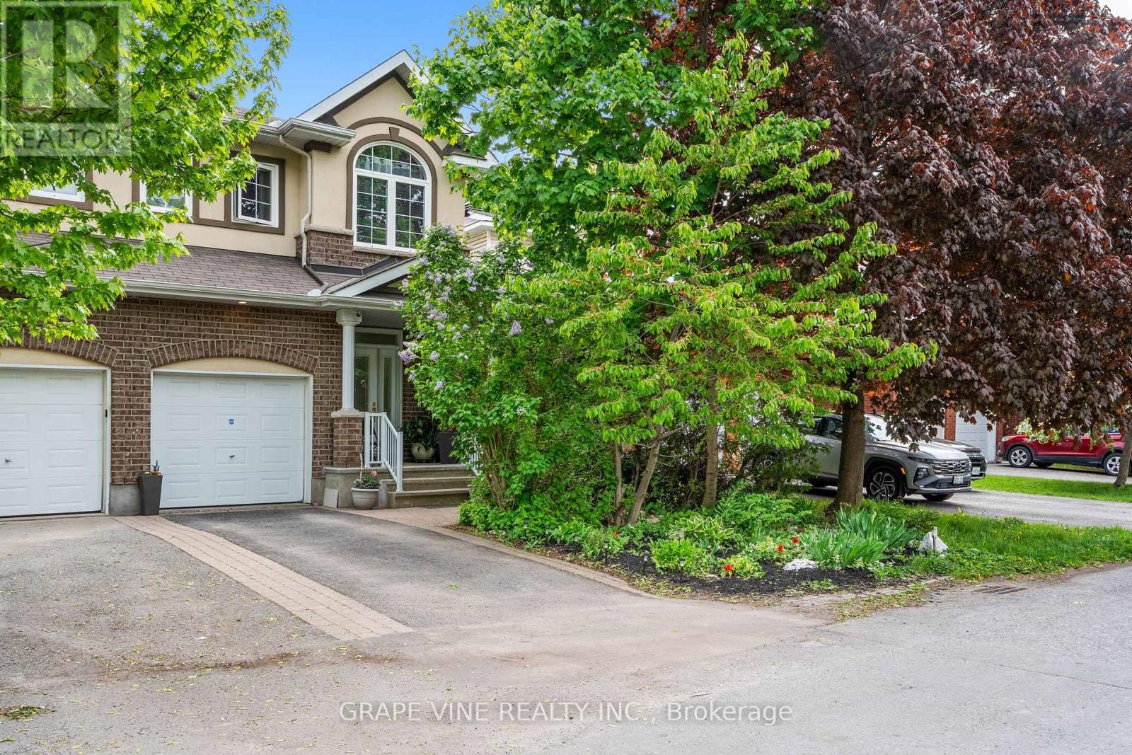 709 MELBOURNE AVENUE Property Photo 1