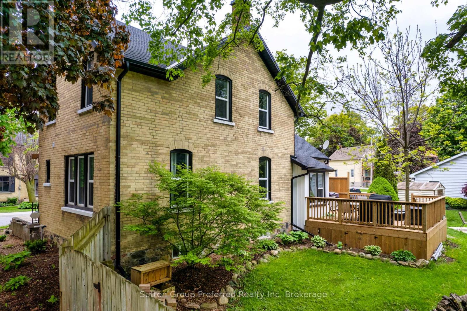 73 HOPE STREET E Property Photo 1