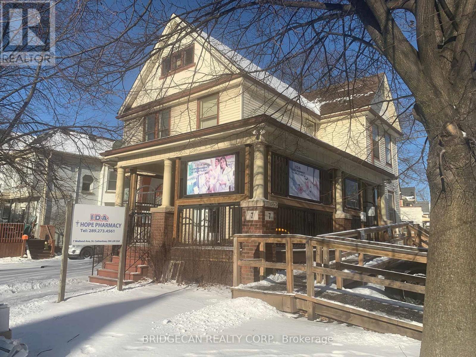 7 WELLAND AVENUE Property Photo 1
