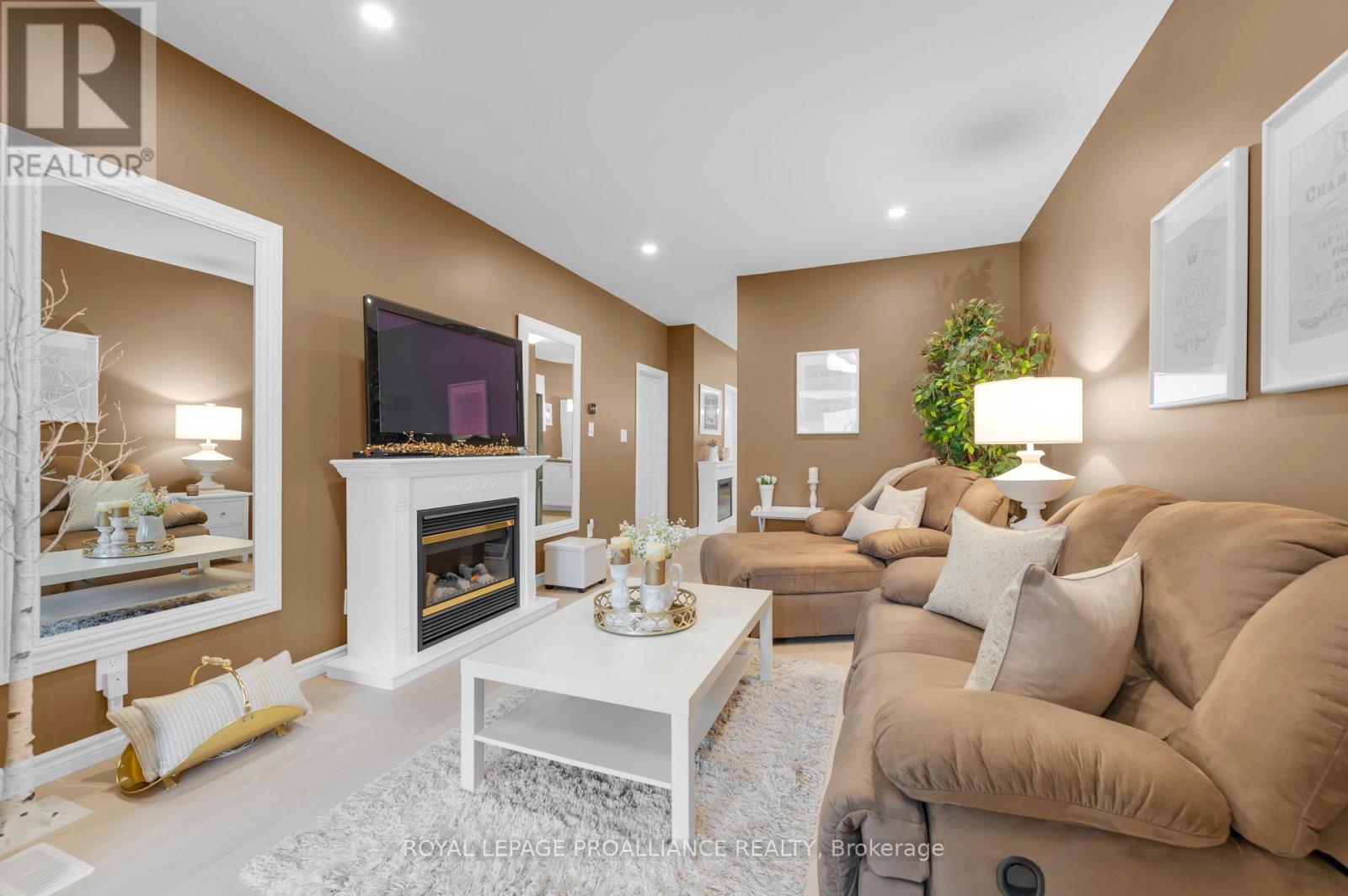 47 Athabaska Drive Property Photo 1