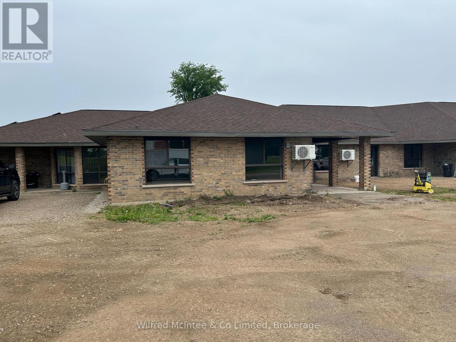 Unit 2 - 380 1st Avenue N Property Photo 1