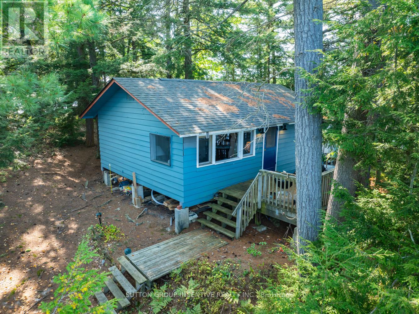 431 Healey Lake Property Photo 1