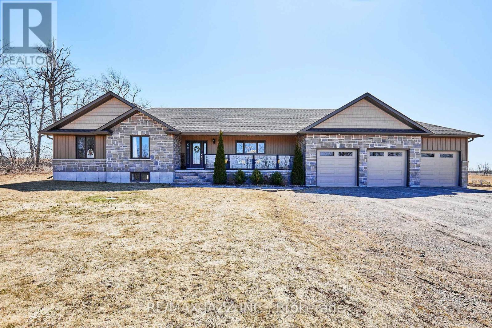 137 Sharpe Line Property Photo 1