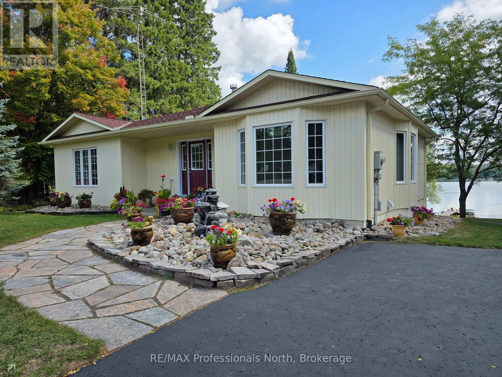 4696 County Road 21 Property Photo 4