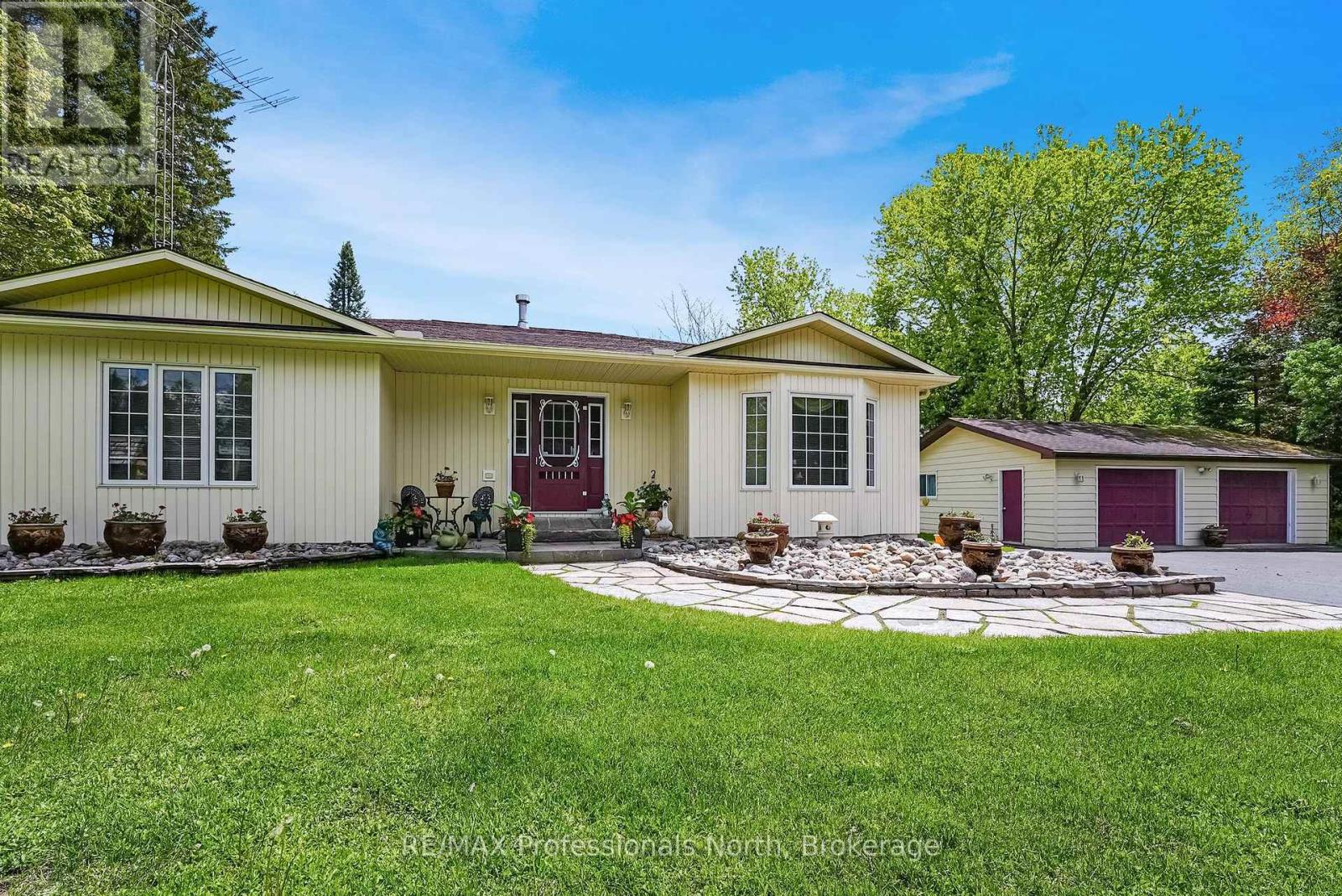 4696 County Road 21 Property Photo 7