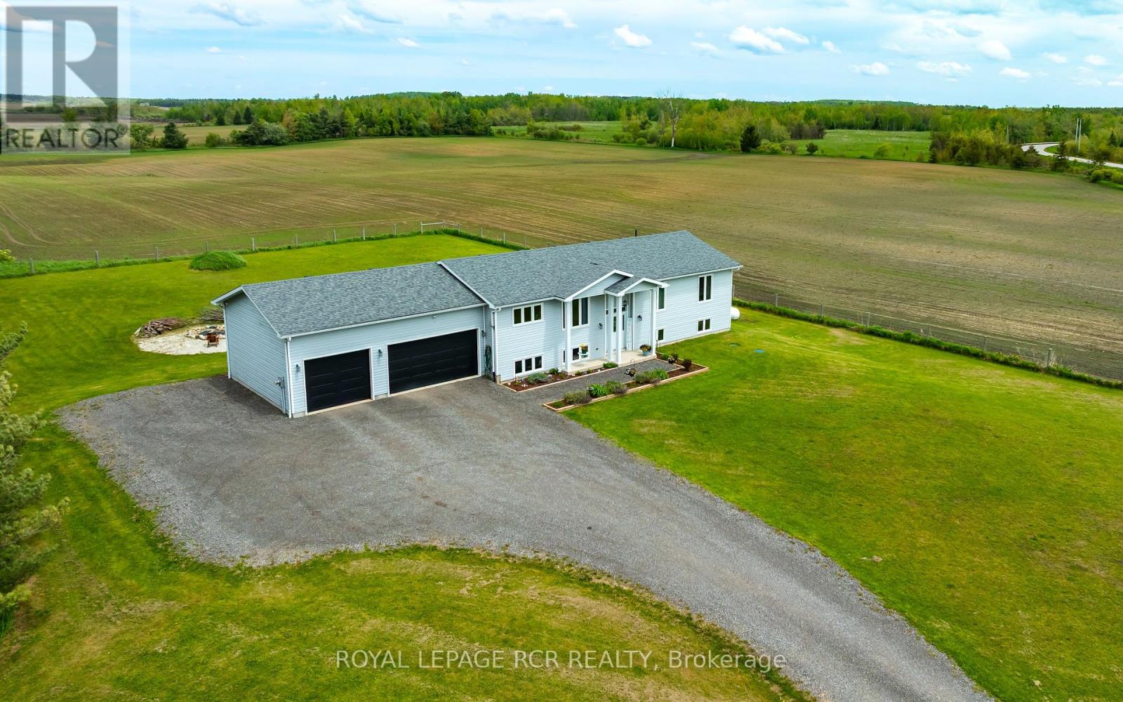 384345 Sideroad 20 Property Photo 1
